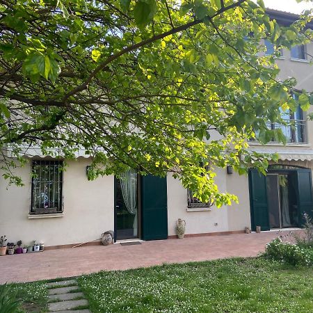 ديسينسانو ديل غاردا Monte Maino Bed & Breakfast المظهر الخارجي الصورة