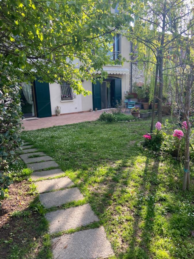 ديسينسانو ديل غاردا Monte Maino Bed & Breakfast المظهر الخارجي الصورة